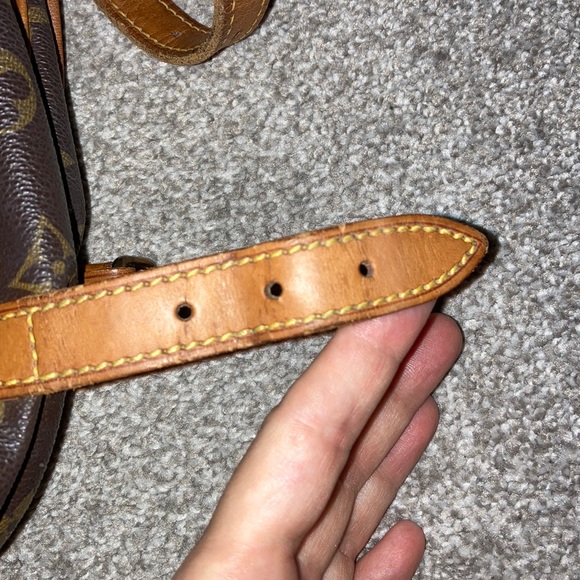 (sold) Louis Vuitton Saumur - Picture 14 of 15